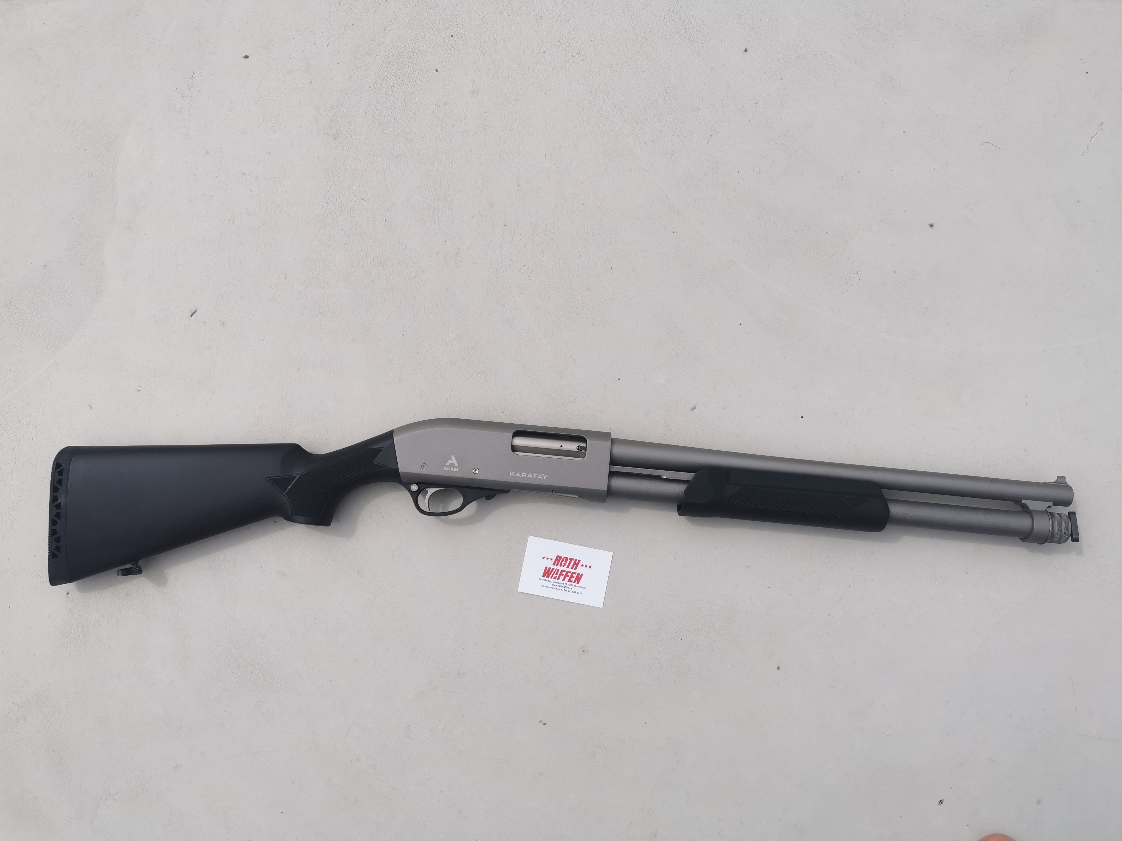 Akkar Karatay Titanium Kal. 12/76, Vorderschaft Repetierer 6+1 Schuss