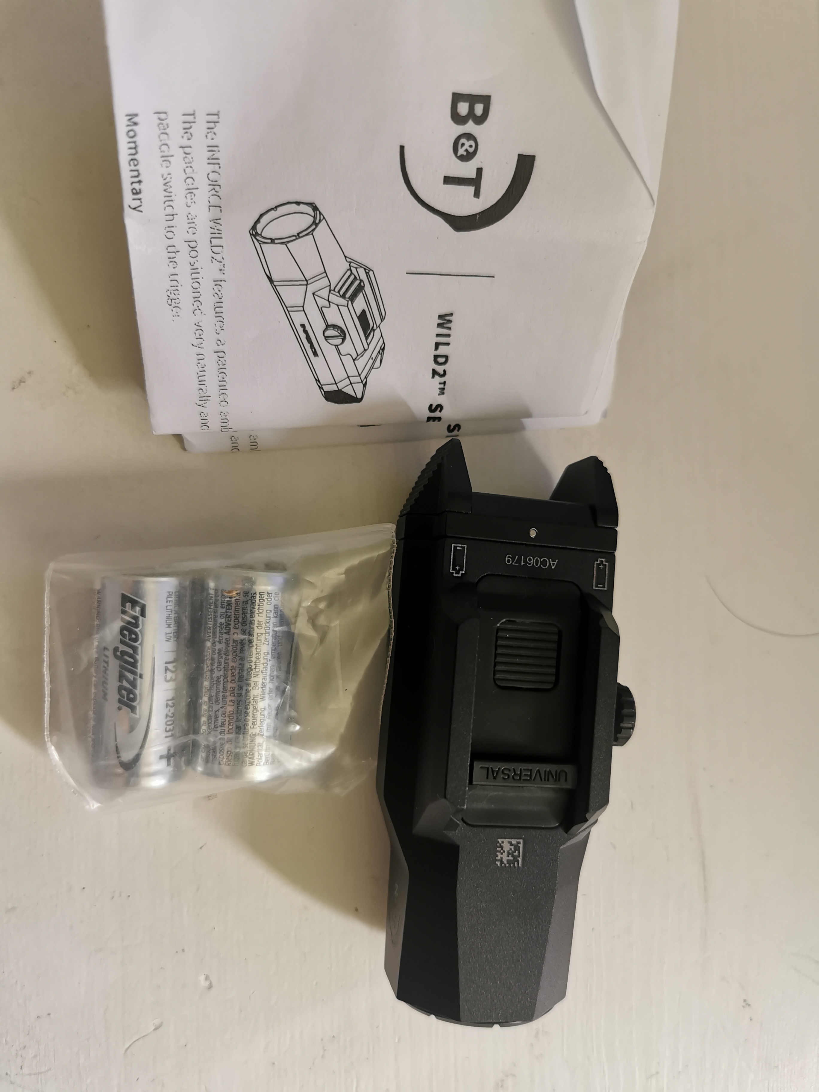 B&T Weapon Mounted Light Wild2 mit Stroboskop QD NAR Mmontage 1000 Lumen