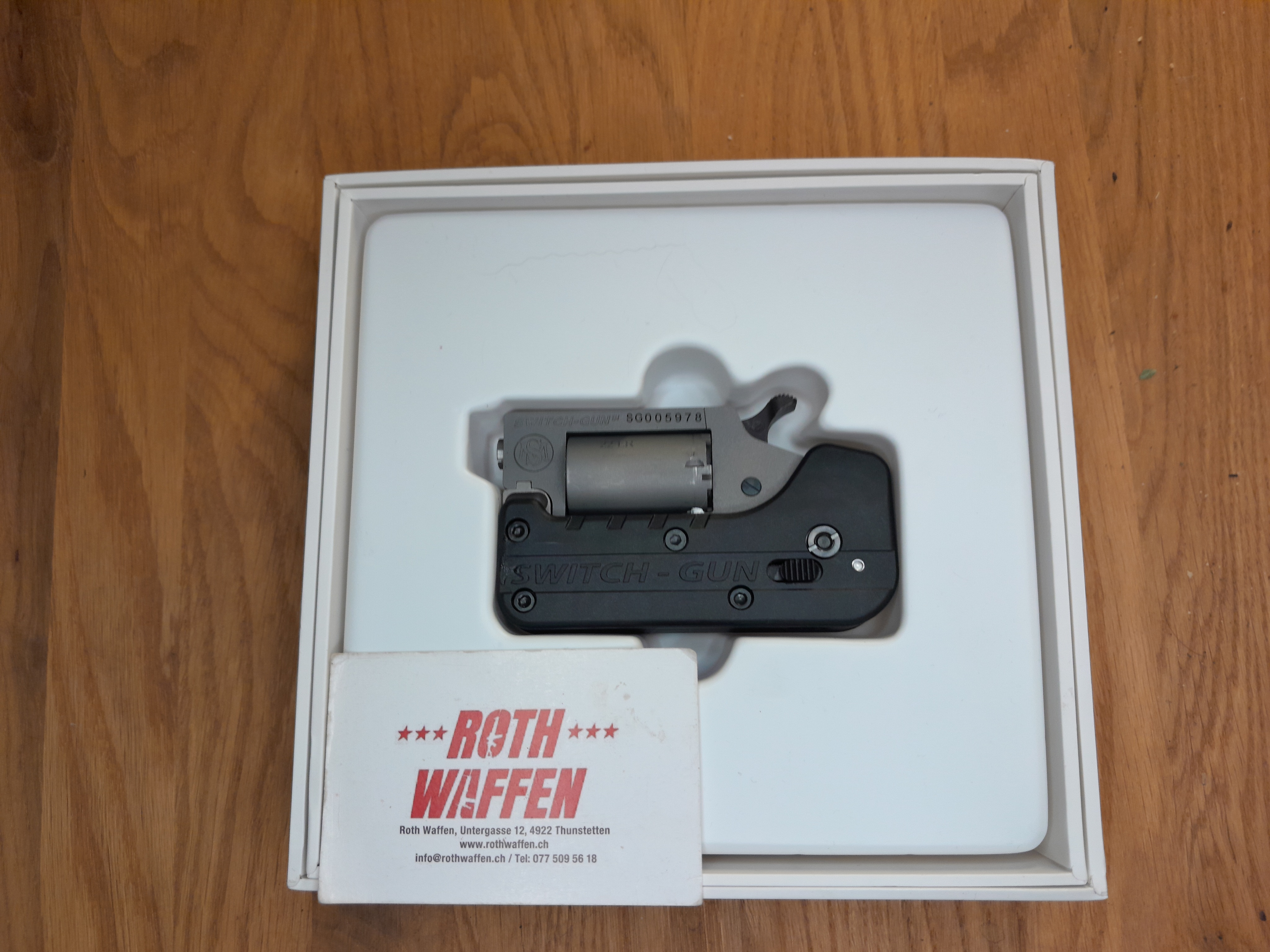Revolver Standard Manufacturing Switch Gun Set Kal.. 22LR & .22WMR, zwei Trommeln à 5 Schuss, Gürtelclip