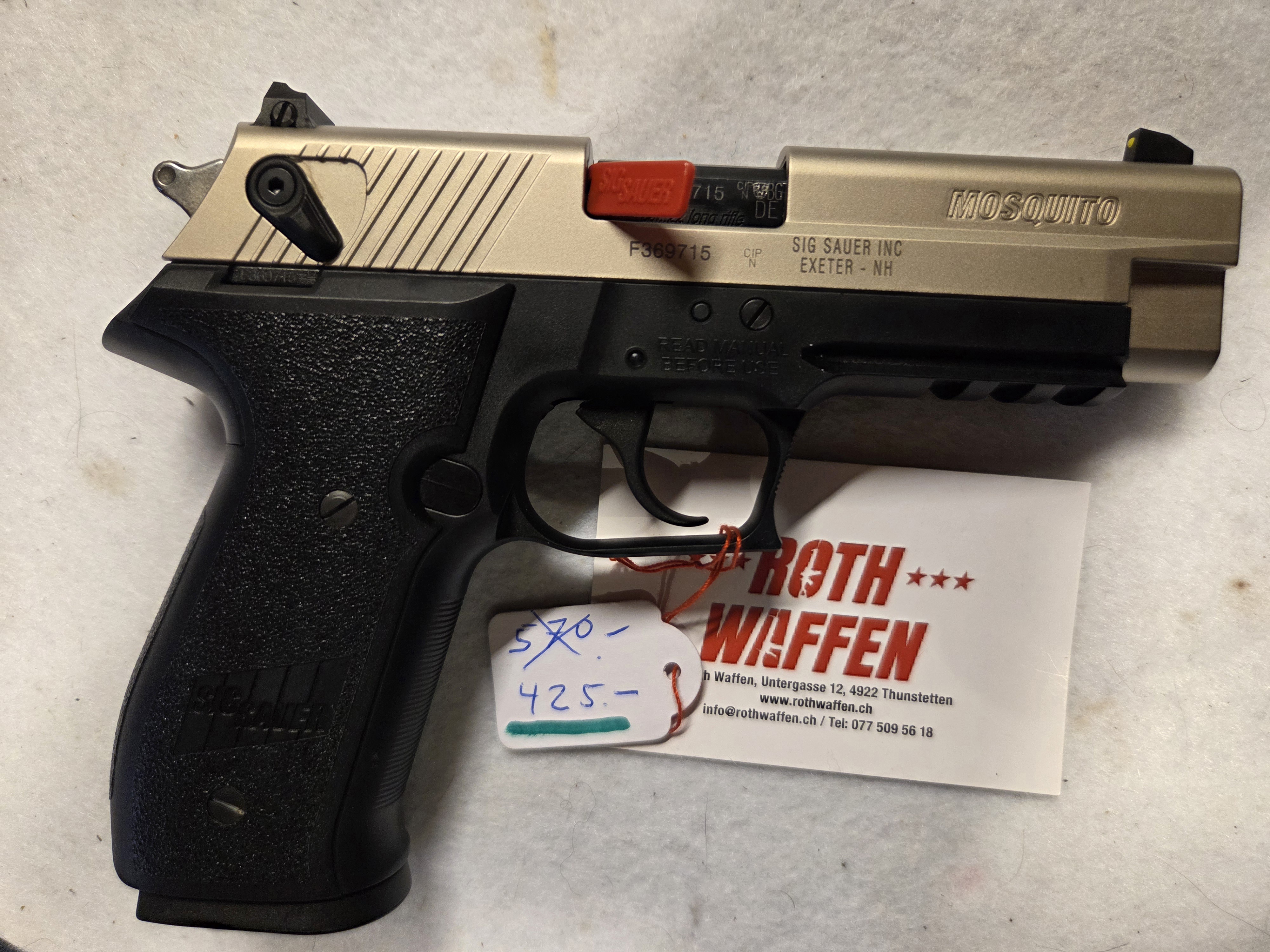 Occasion: Neuwertige Pistole Sig Sauer Mosquito Kaliber 22 L.R. und 100 Schuss Munition Remington