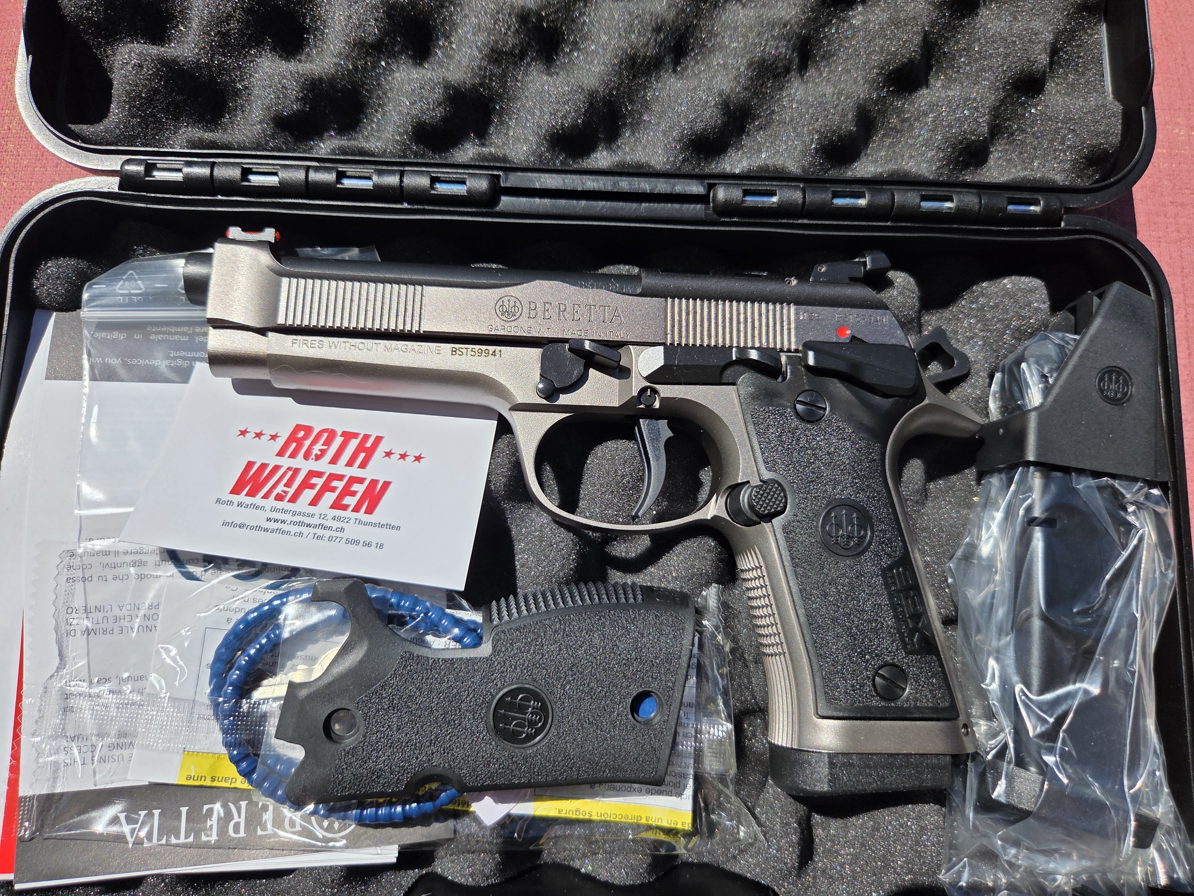 Set mit Pistole Beretta 92X Performance Defensive Optic Ready  9x19, SA/DA, 15-rds, Burris Fastfire 3 und Base Kit