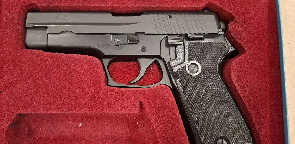 Occasion SIG Sauer P220 9 mm Para – Originalbox