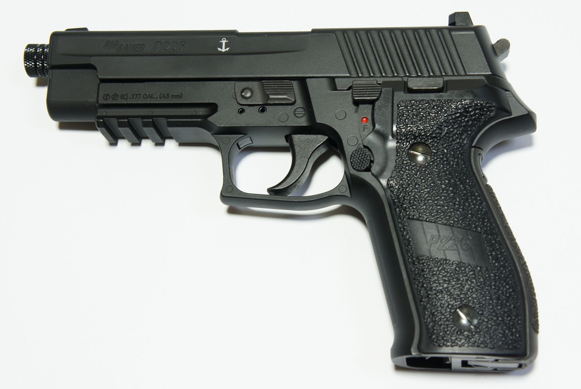  CO-2 Pistole Sig Sauer P226 Kaliber 4.5mmDiabolo, 120m/s