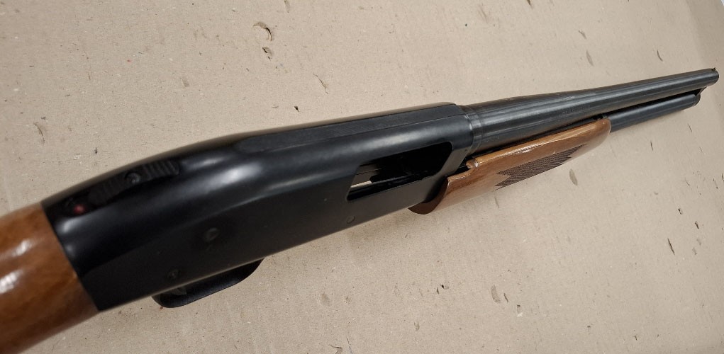 Occasion Mossberg 500A Pump Action 12/76 – 7 Schuss Magazin