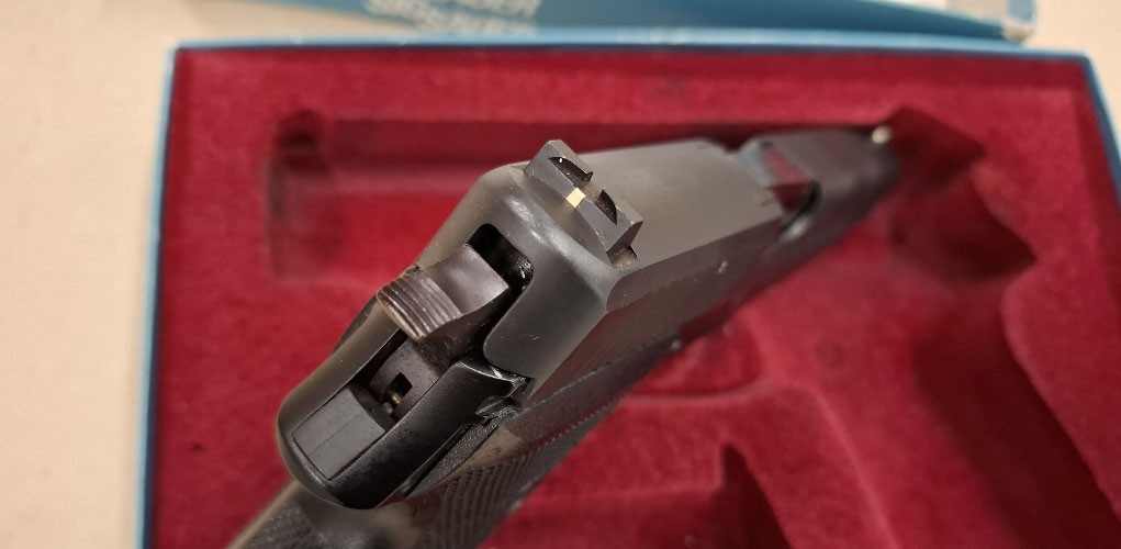 Occasion SIG Sauer P220 9 mm Para – Originalbox