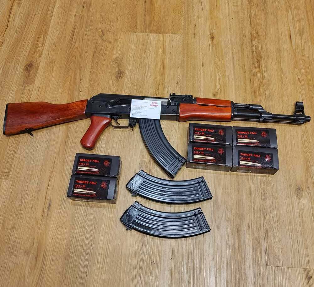NEDI AK-47 KAL. 7.62×39 + 300 SCHUSS + 2 ZUSÄTZLICHE MAGAZINE (30 SCHUSS MAGAZIN)