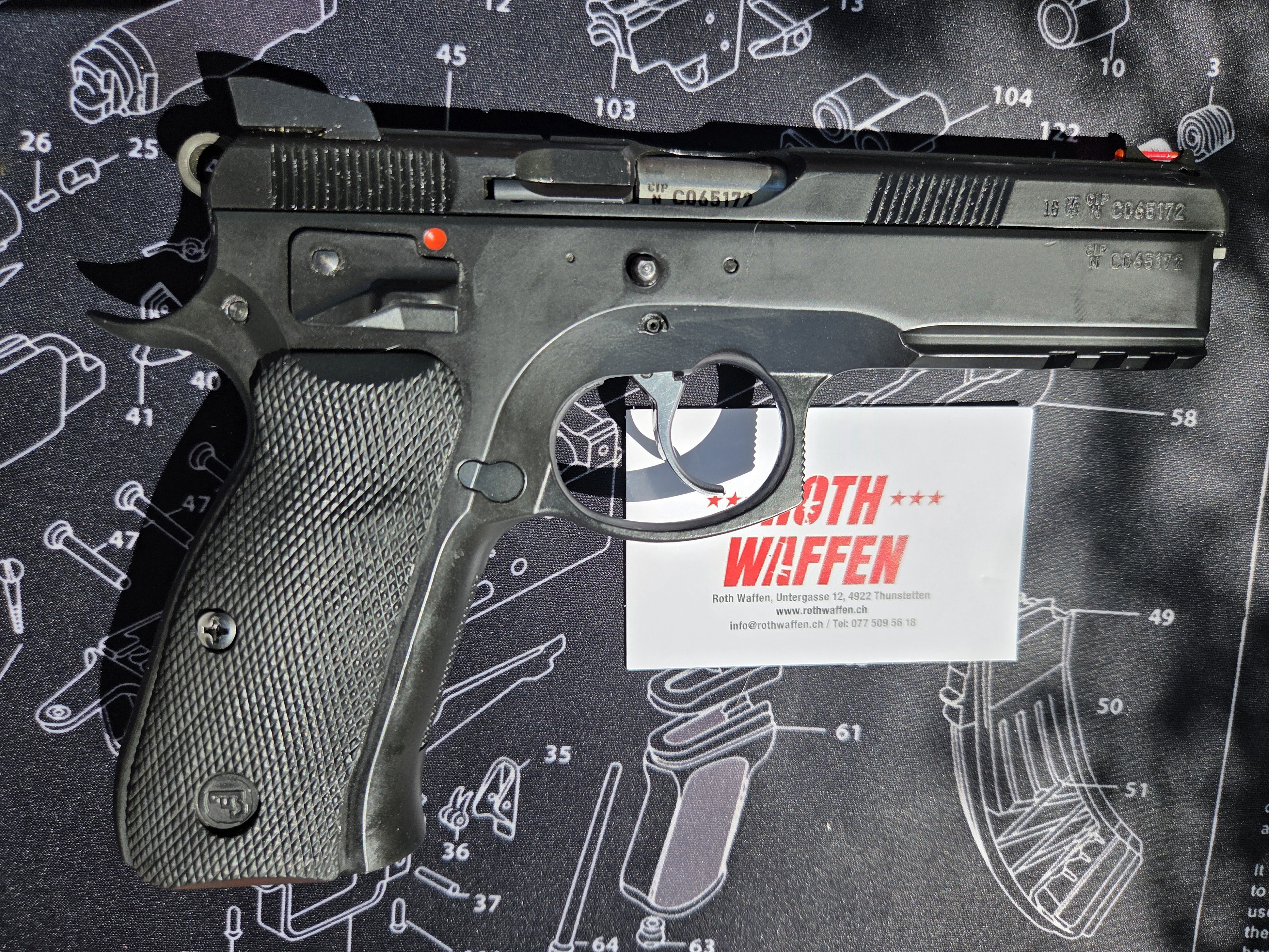 Occasion: Pistole CZ  75 Shadow , Kaliber 9mm Para, Zustand: Sehr Gut, inklusiv 2 Fabrikneue Magazine